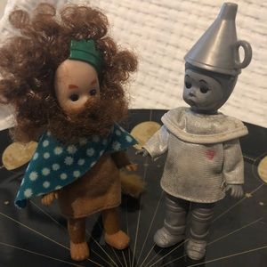 2 Madame Alexander Wizard of Oz Dolls (The cowardly lion and Tin man)